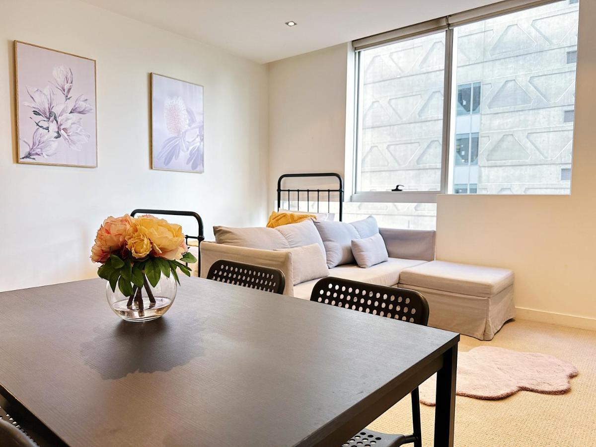 Luxe Central City Qv Apartment With Indoor Pool & Gym เมลเบิร์น ภายนอก รูปภาพ